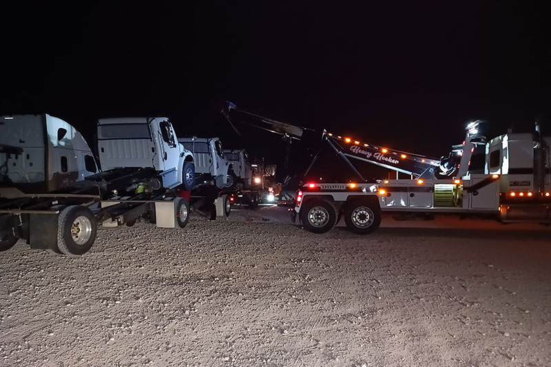 Tractor-Trailer-Towing-Decking-And-Undecking Tractor Trailer Towing