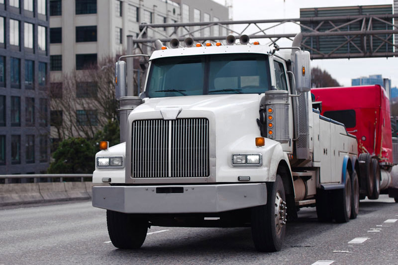 Tractor-Trailer-Towing-Semi-Towing Tractor Trailer Towing