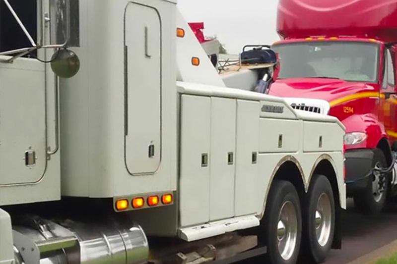 Truck-Towing-Odessa-Texas-Team-America-Towing-Tractor-Trailer-Towing Truck Towing Odessa Texas Team America Towing Tractor Trailer Towing