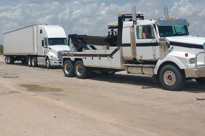 Heavy Duty Towing Team America Towing Odessa, TX